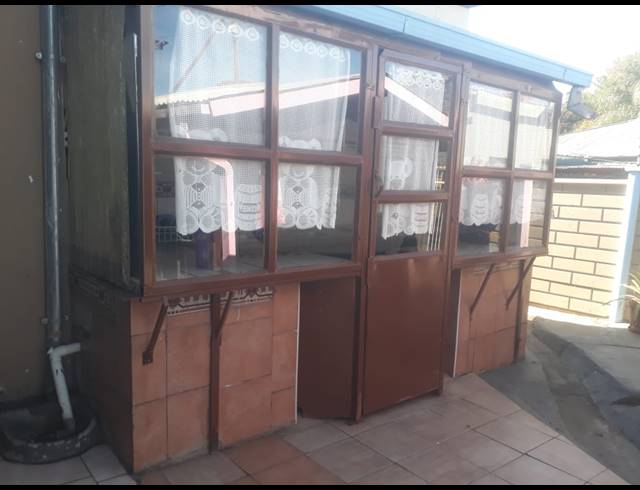 362M² BUSINESS FOR SALE IN RUSTENBURG NORTH